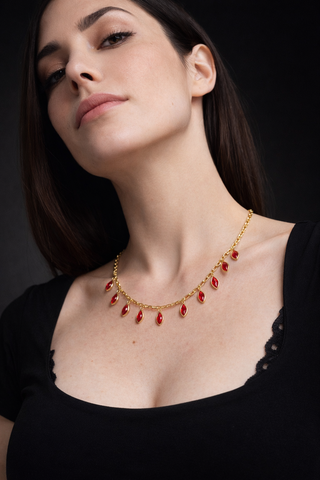 Liora Red Kolye